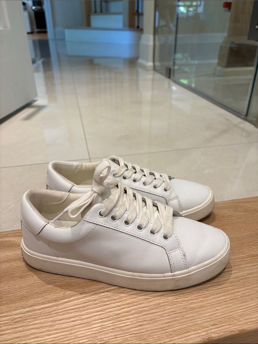 Sam Edelman White Leather Low-Top Sneakers women’s size 7.5